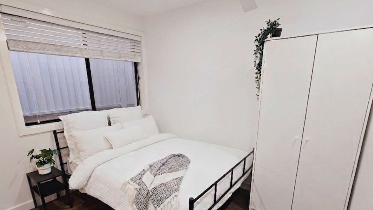 Whole property with 4 rooms for rent