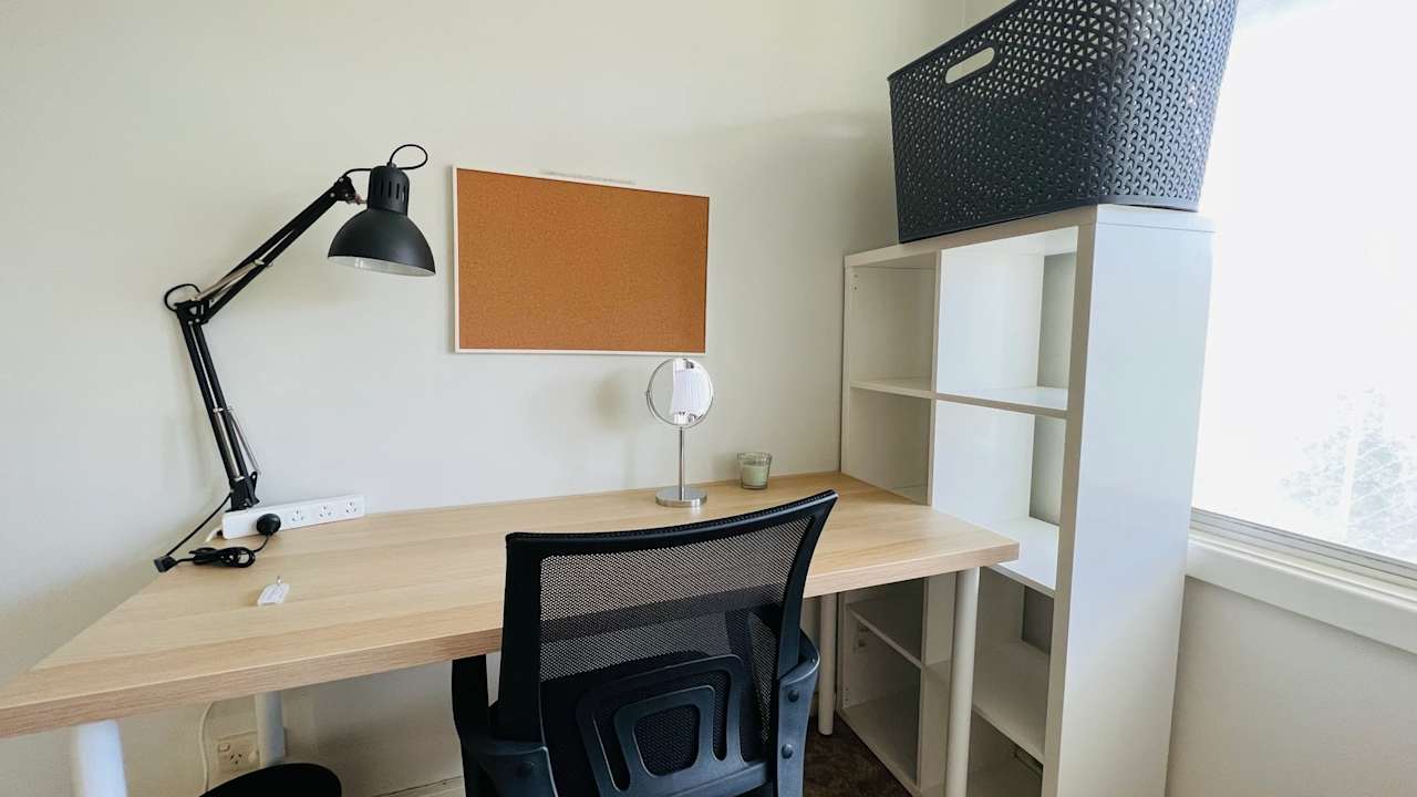 Furnished room in a share house