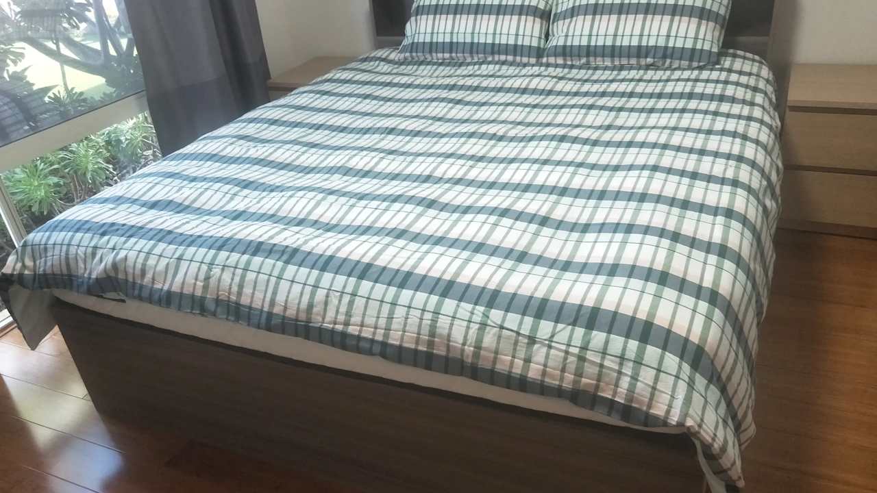 Room in a share house