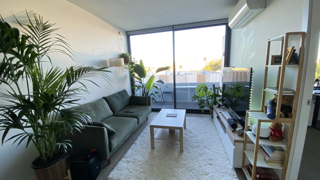 Furnished room with own bathroom