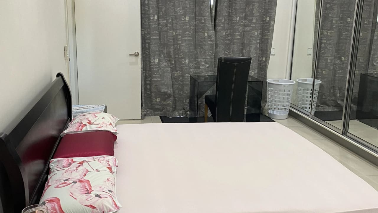 Furnished room in a share house