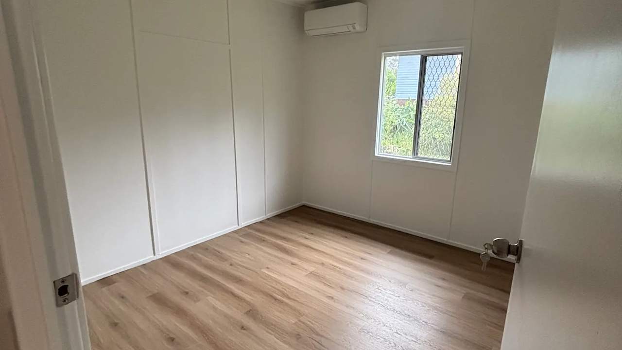 Unfurnished room in a share house