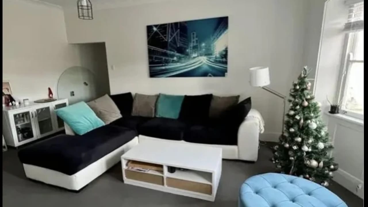 Furnished room in a flatshare