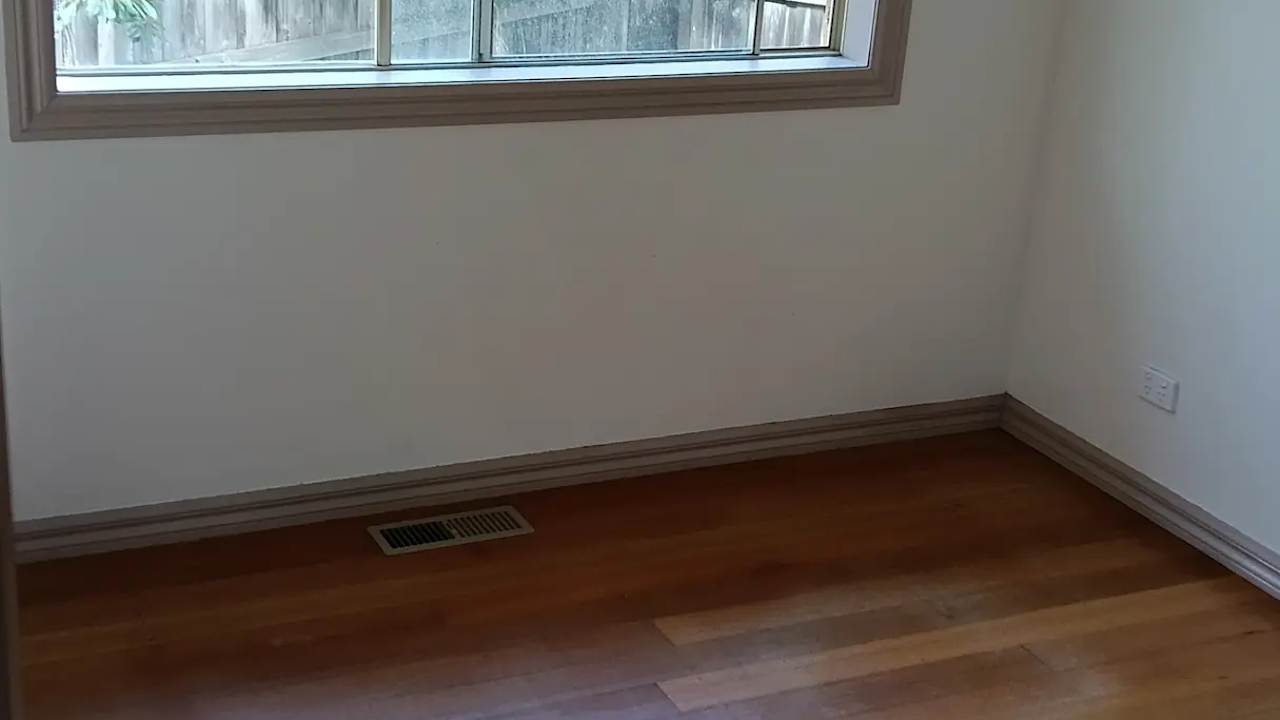 Unfurnished room in a share house