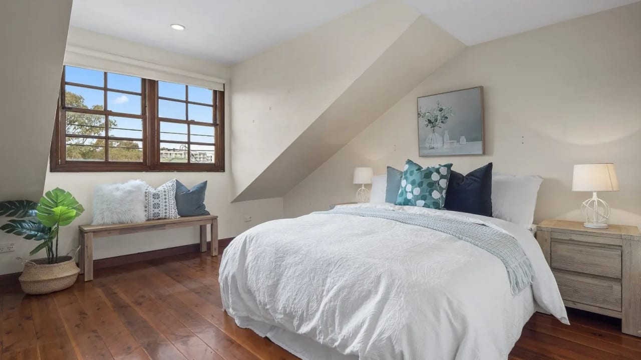Room in a share house