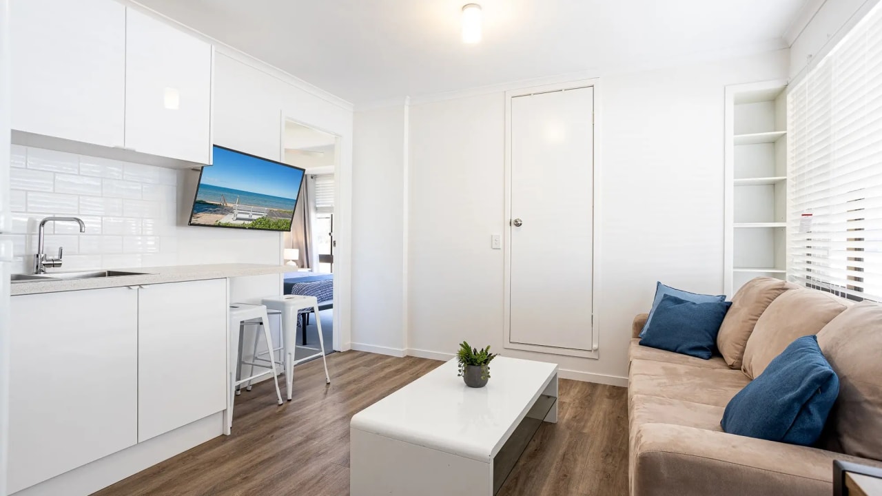 Furnished room granny flat for rent