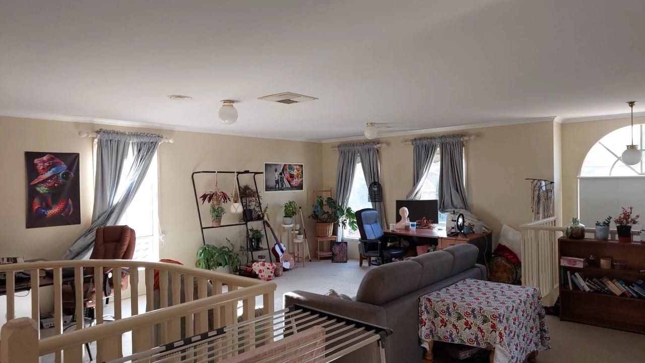 Unfurnished room in a share house