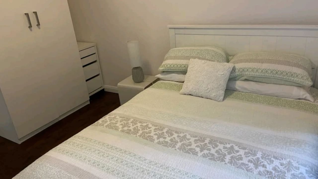 Room in a share house