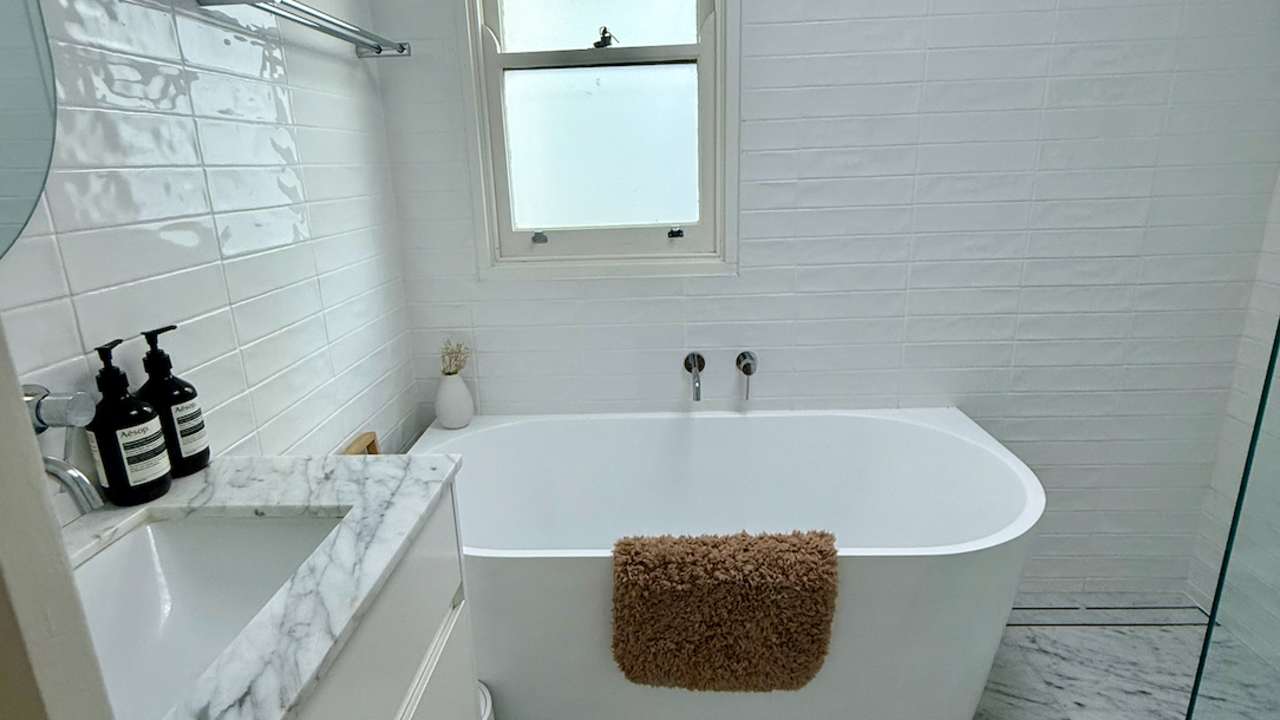 Unfurnished room in a share house