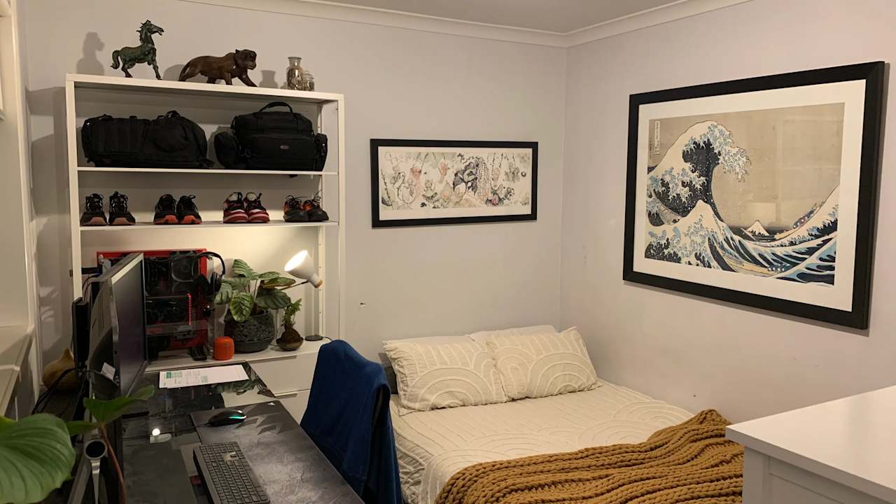 Room in a share house