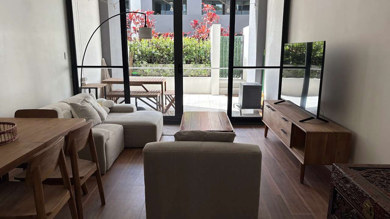 Whole property with 2 rooms for rent