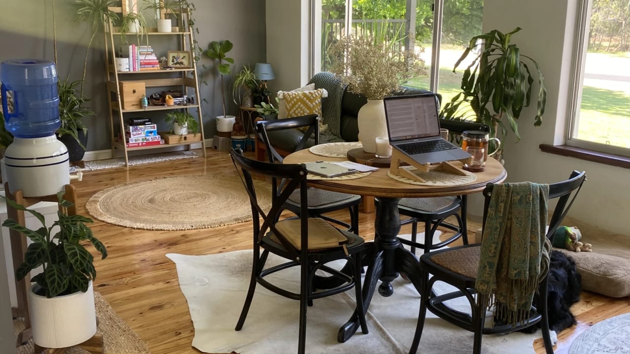 Room in a share house