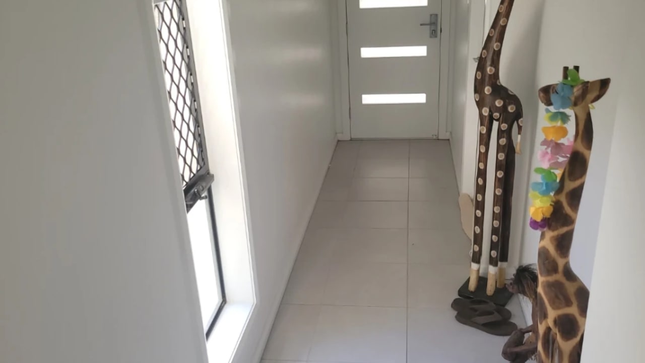 Room in a share house