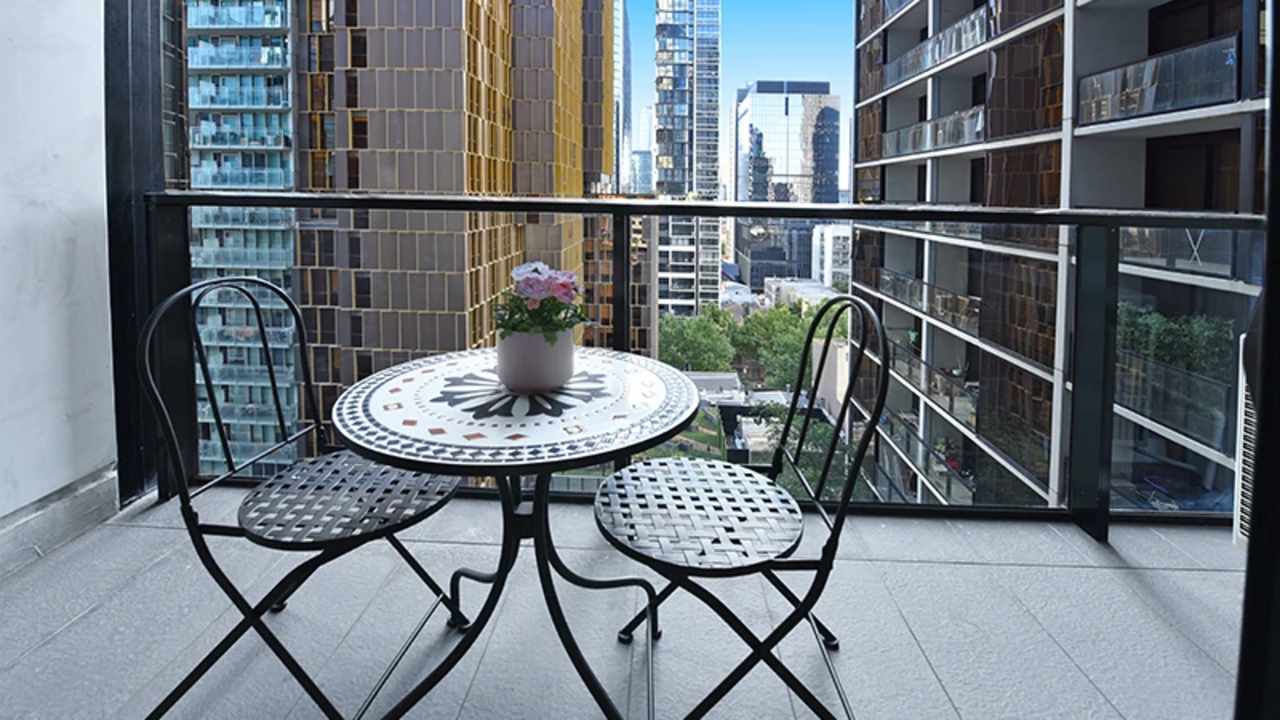 Whole property with 2 rooms for rent