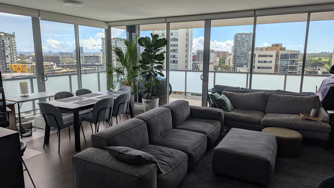 Furnished room with own bathroom