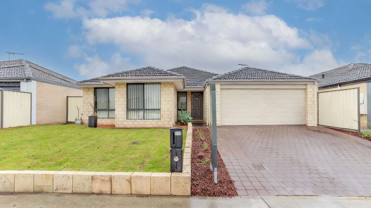 Room in a share house