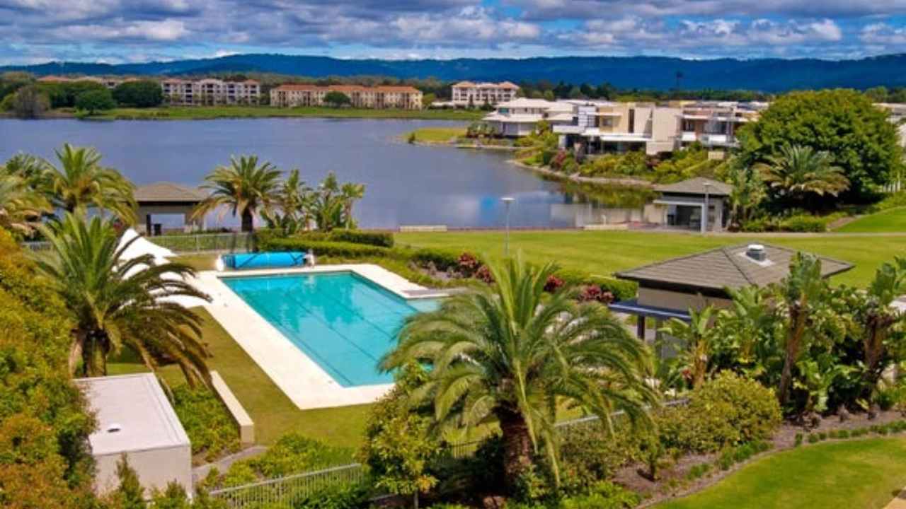 Room with ensuite in a share house