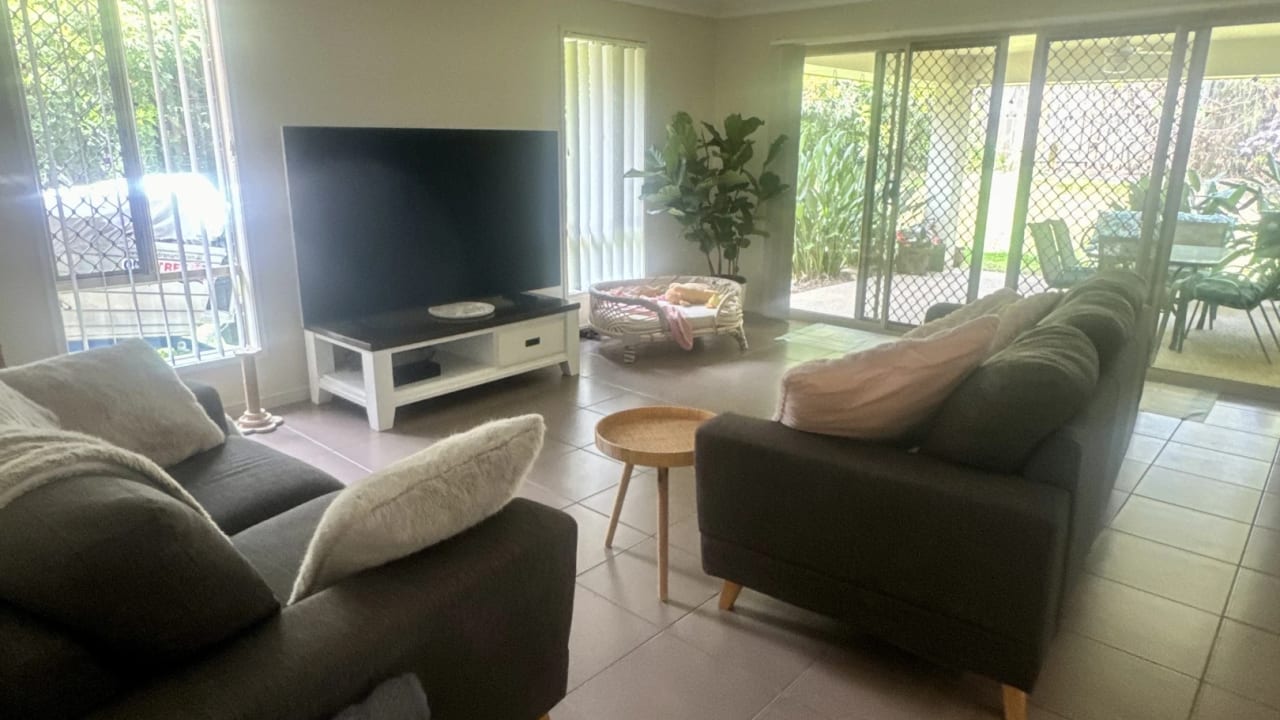 Room in a share house