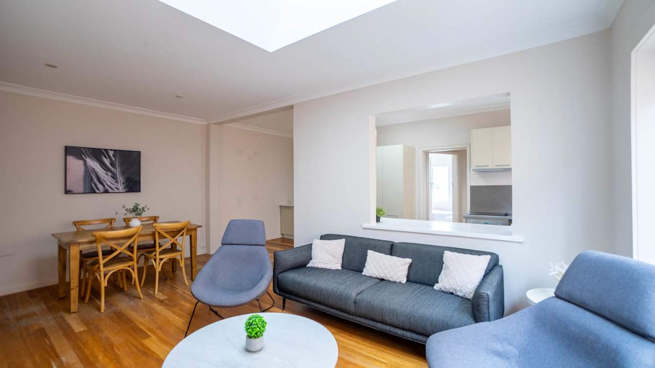 Whole property with 2 rooms for rent