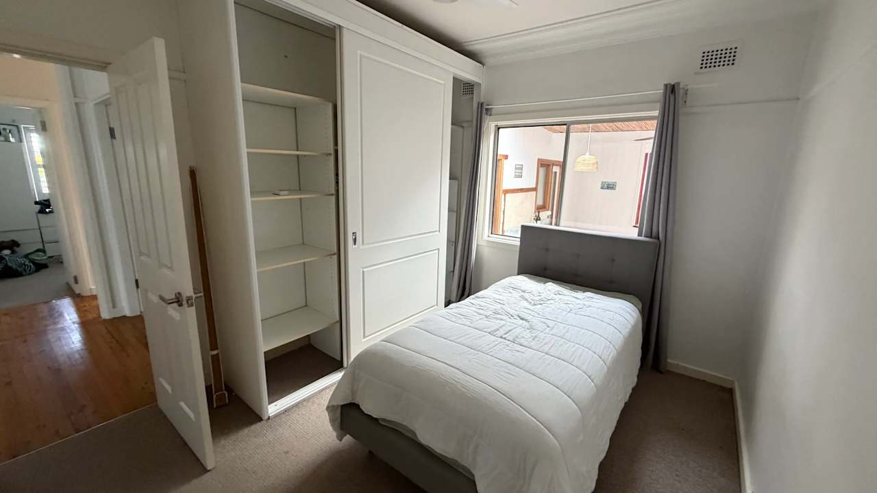 Unfurnished room in a share house