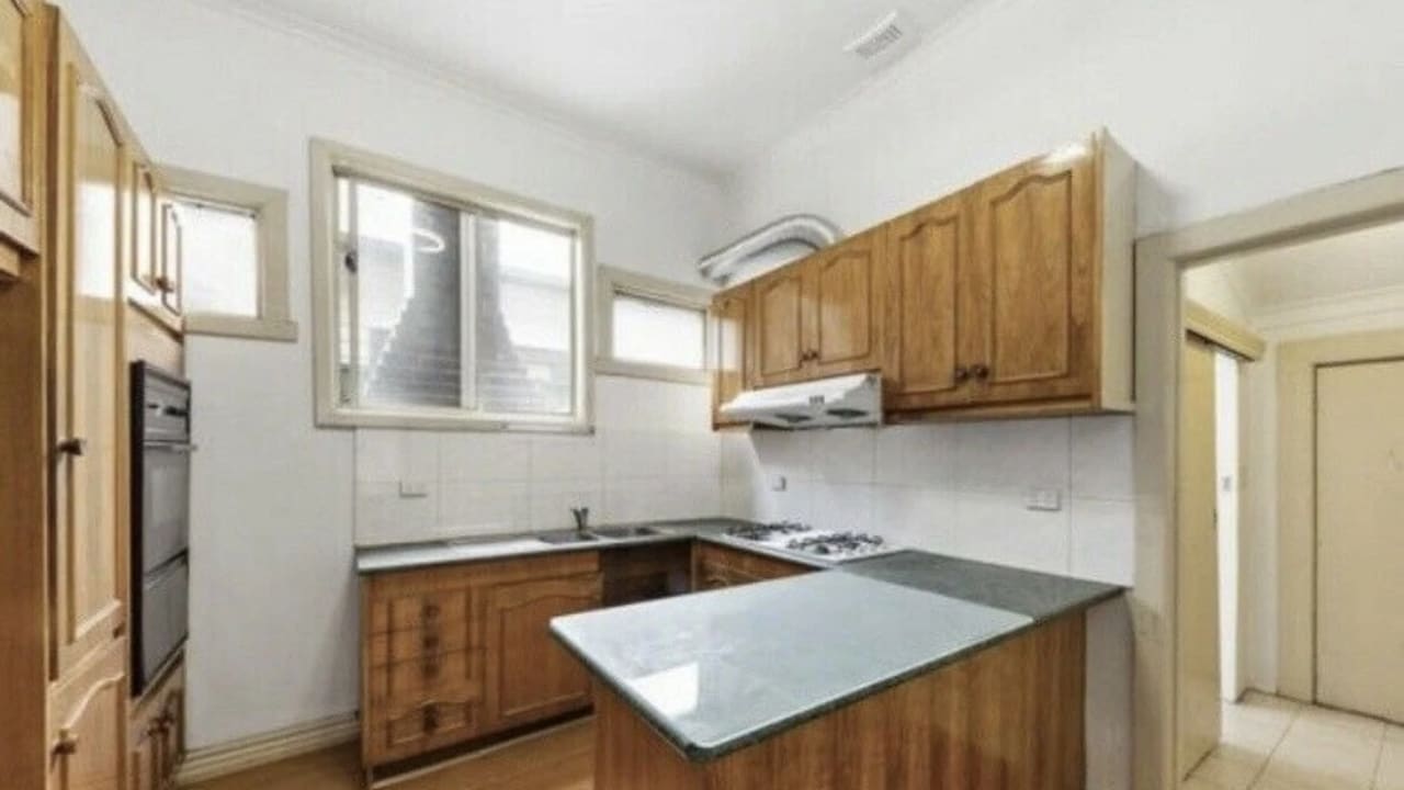 Room in a share house