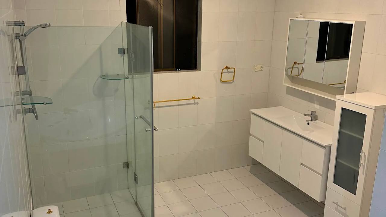Furnished room with own bathroom