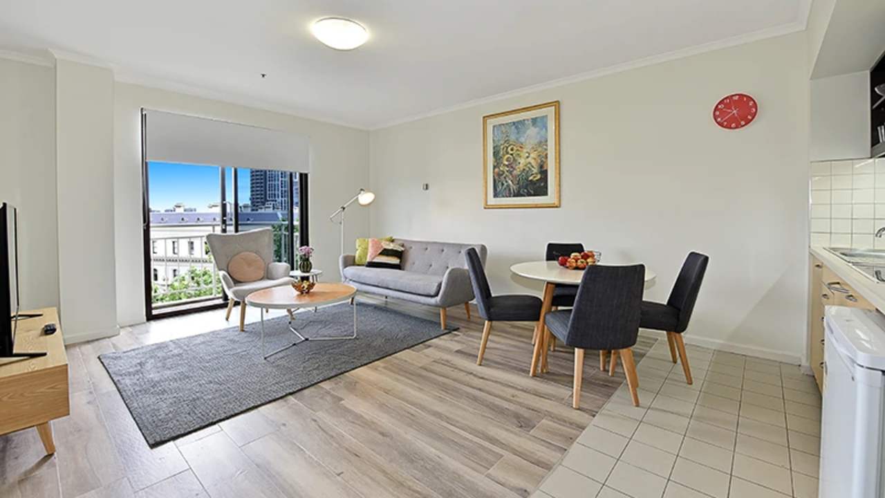 Whole property with 2 rooms for rent