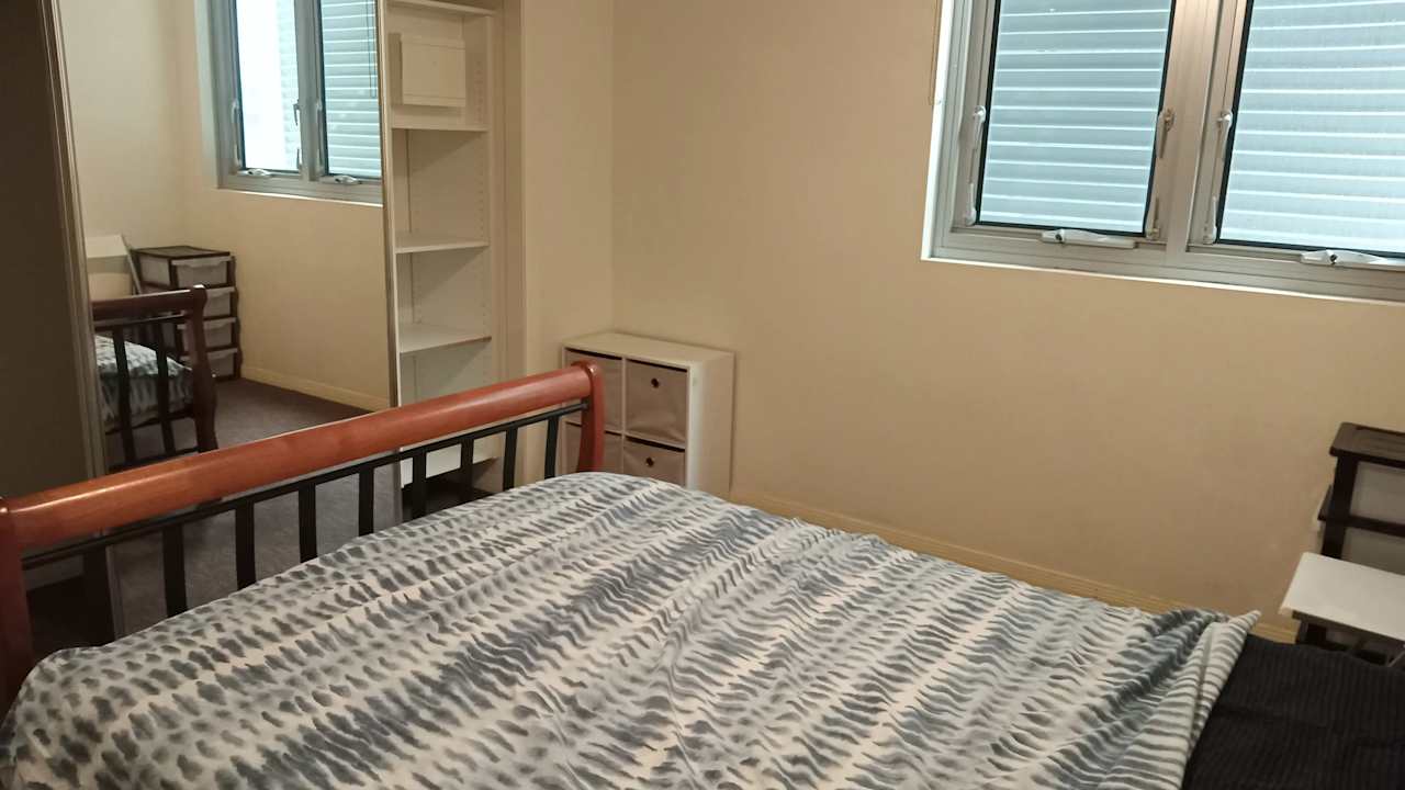 Furnished room in a flatshare