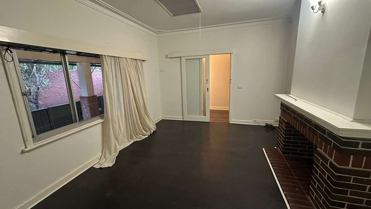 Whole property with 4 rooms for rent