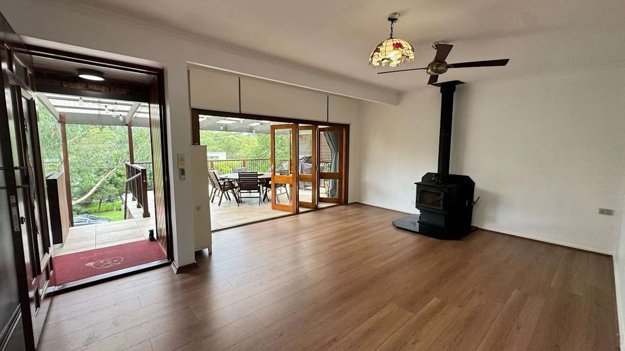 Whole property with 4 rooms for rent