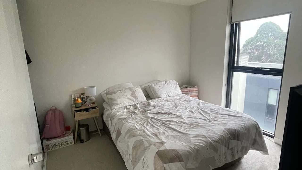 Furnished room with own bathroom