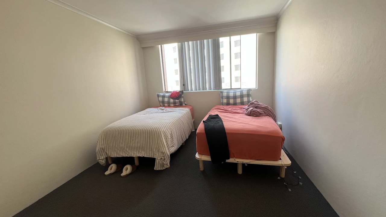 Furnished room with ensuite in a flatshare