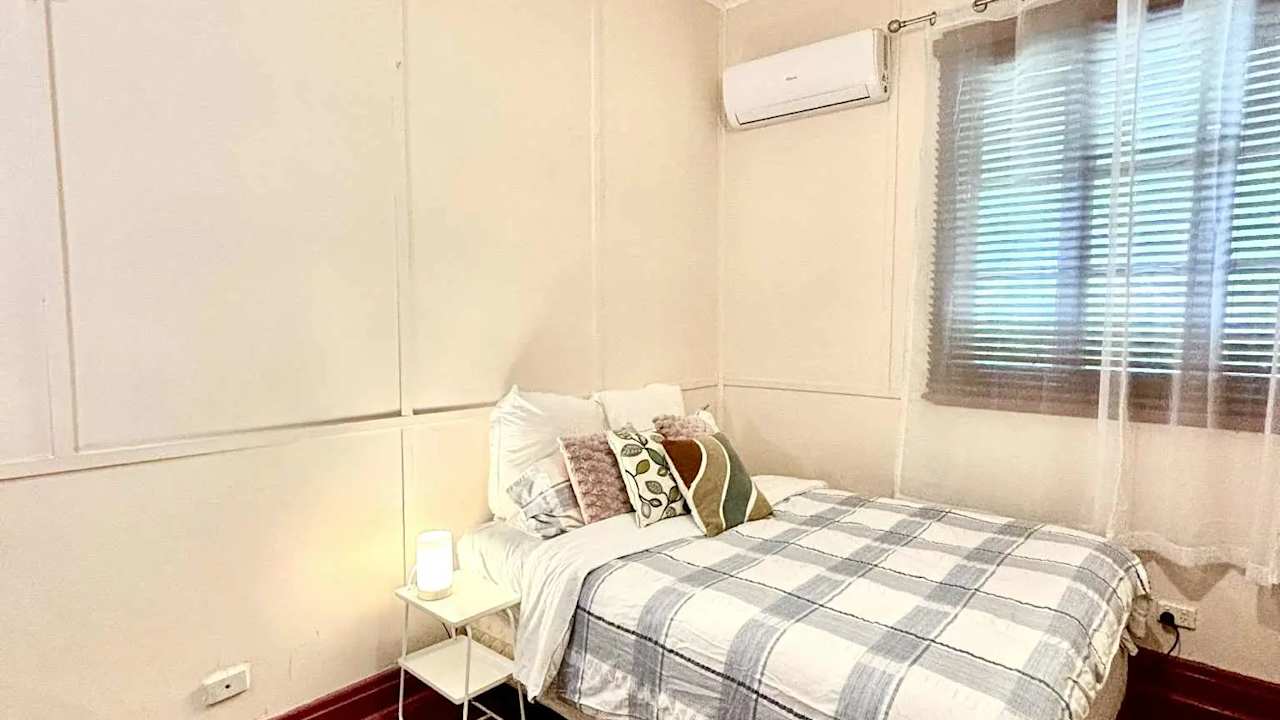 Furnished room with own bathroom