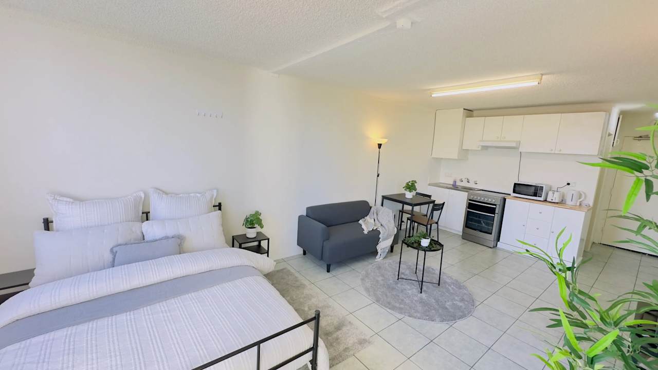Furnished room studio flat for rent