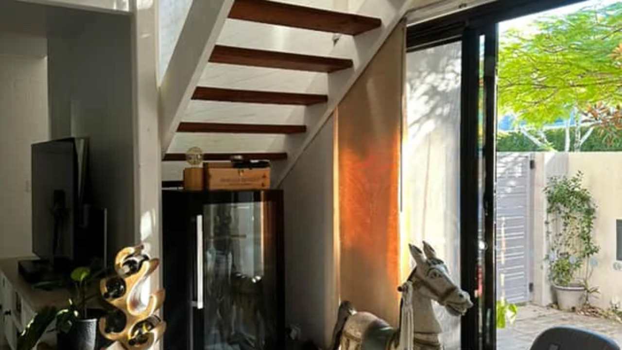 Whole property with 2 rooms for rent