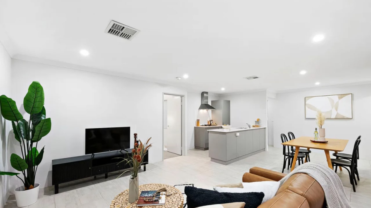 Unfurnished room in a share house