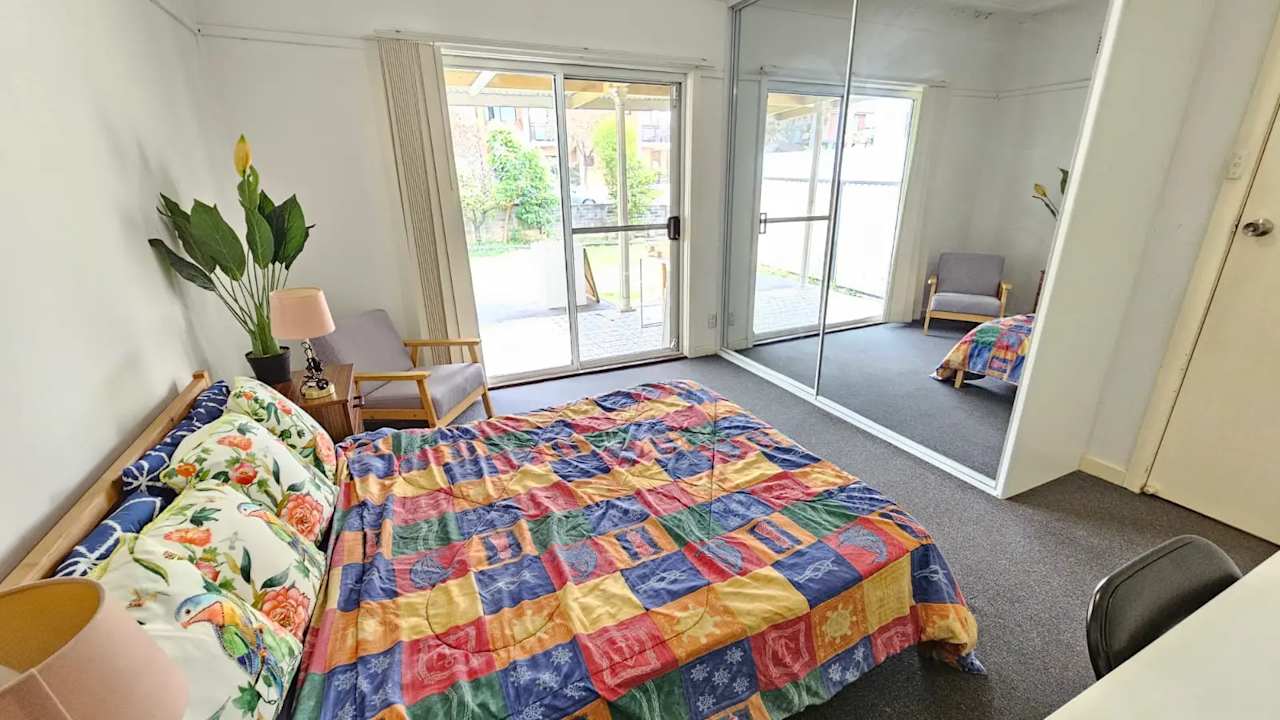 Furnished room in a share house