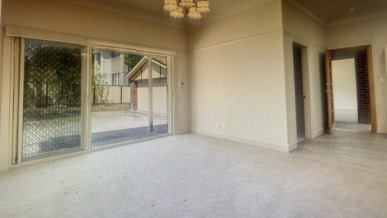 Whole property with 6 rooms for rent