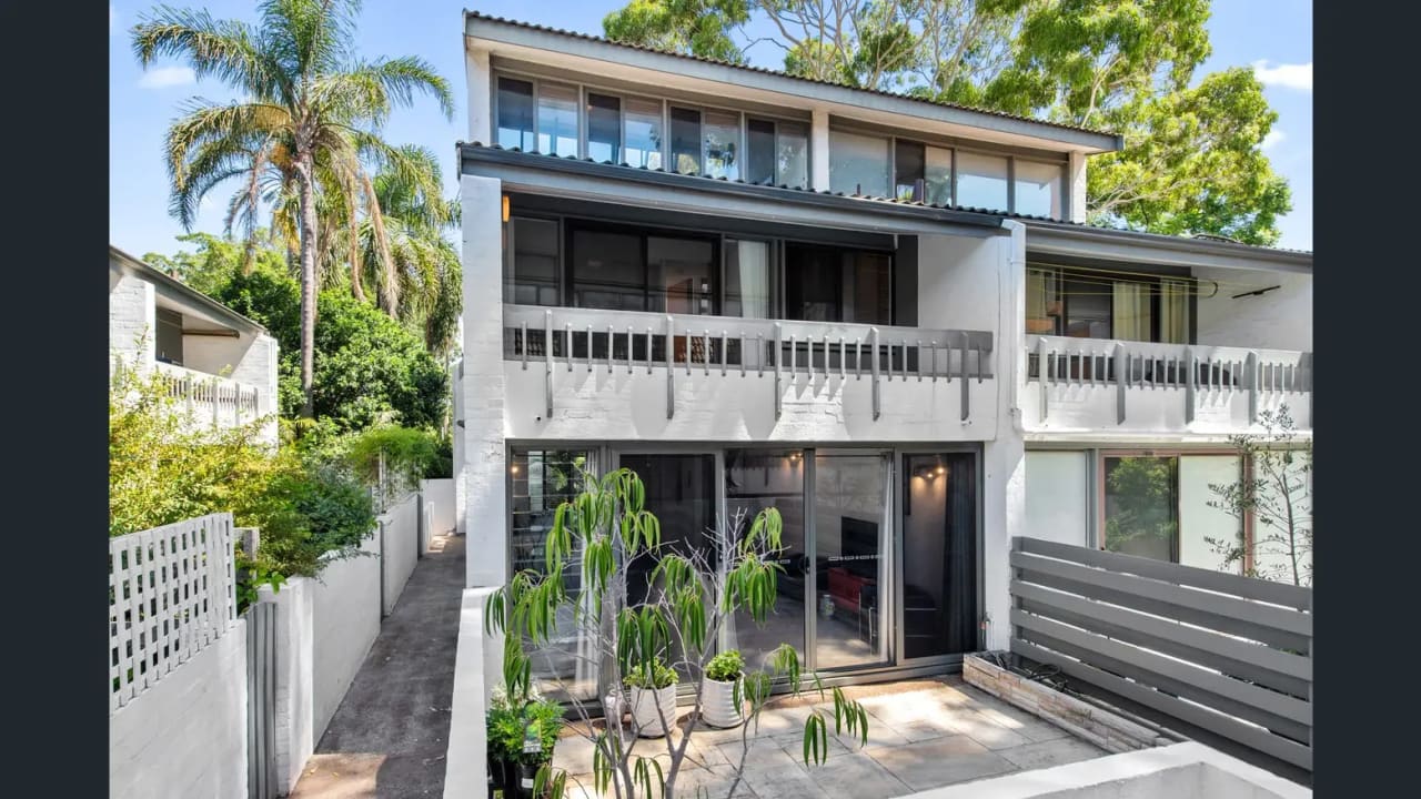 Whole property with 3 rooms for rent