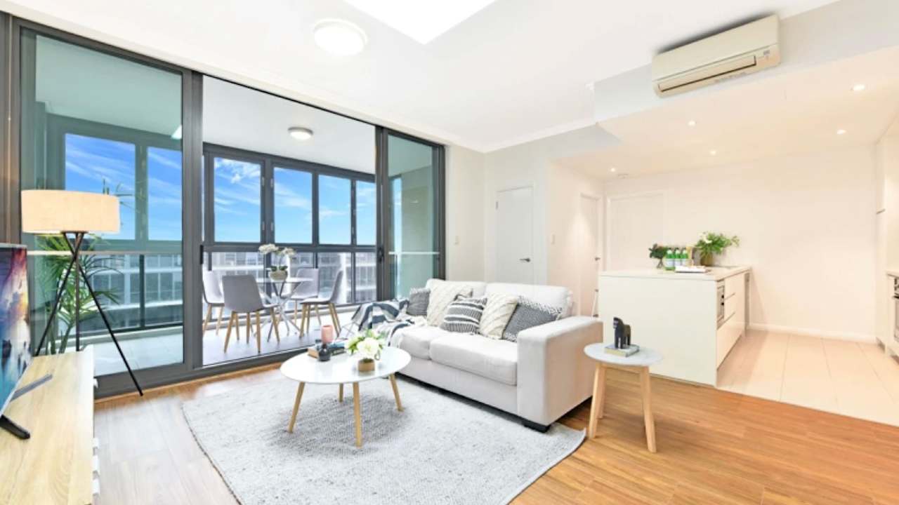 Unfurnished room in a flatshare