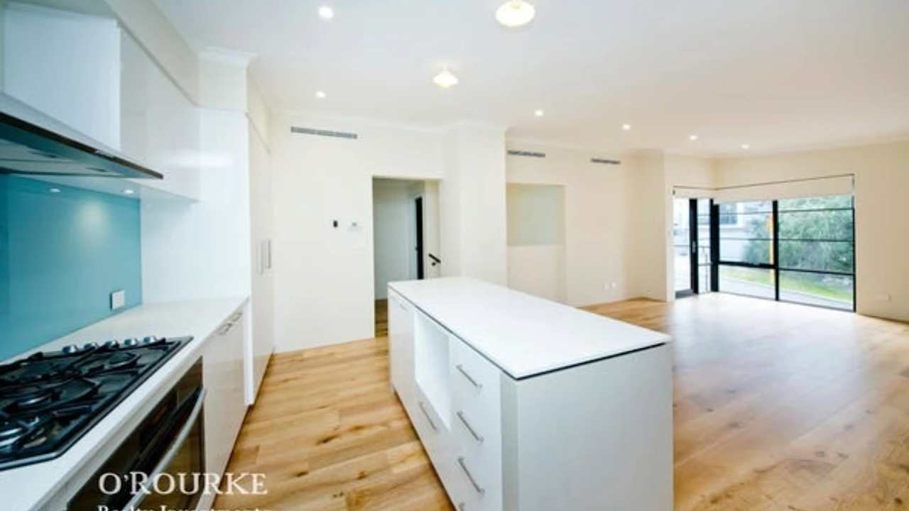 Unfurnished room with own bathroom