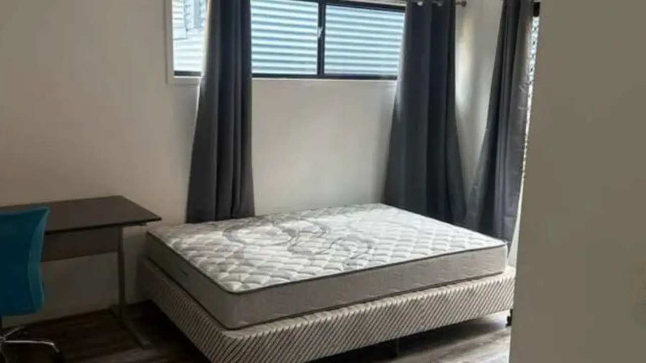 Furnished room with own bathroom