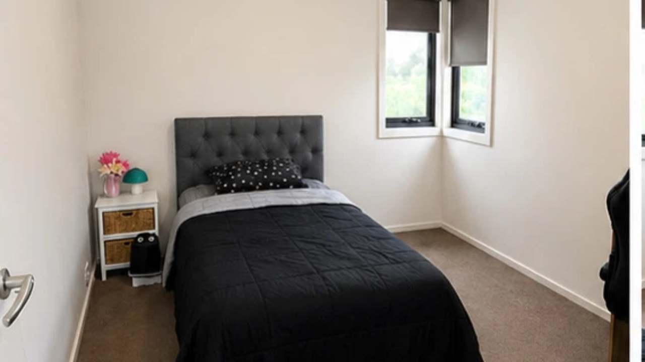 Furnished room in a share house