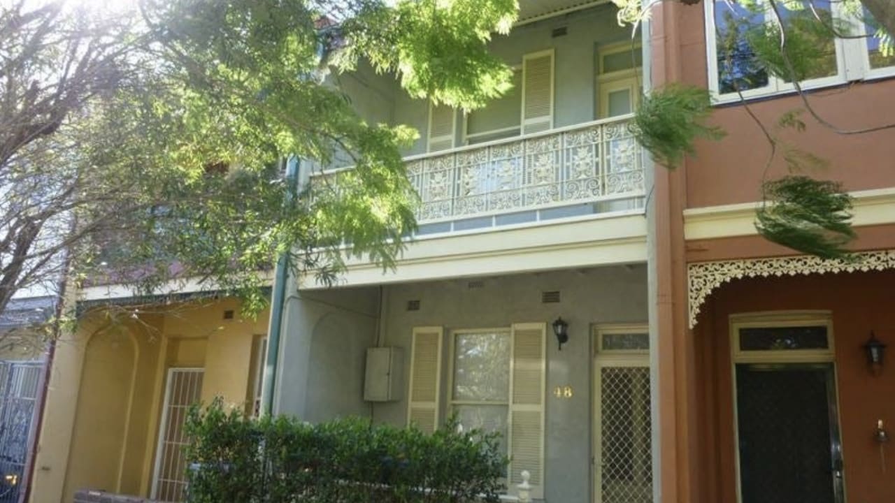 Whole property with 2 rooms for rent