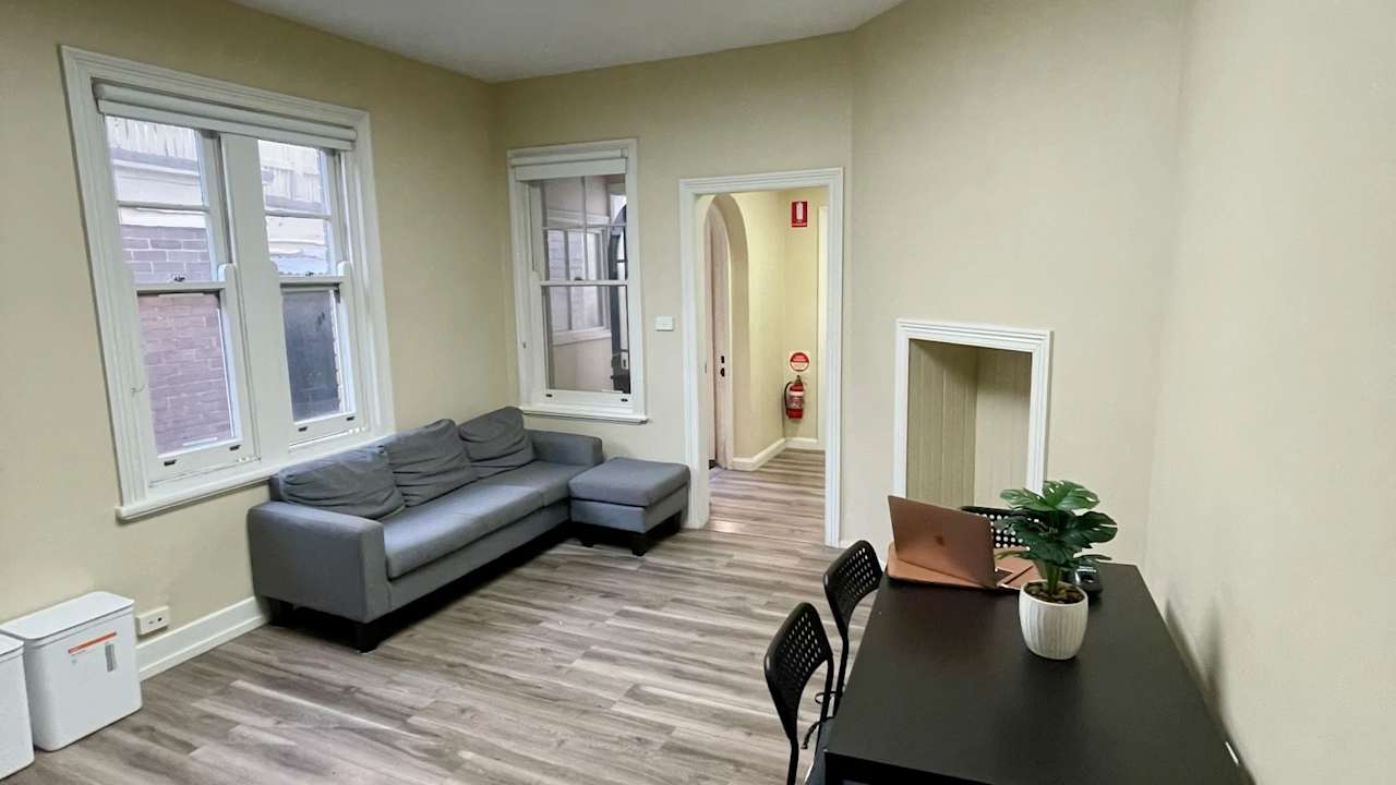 Furnished room in a share house