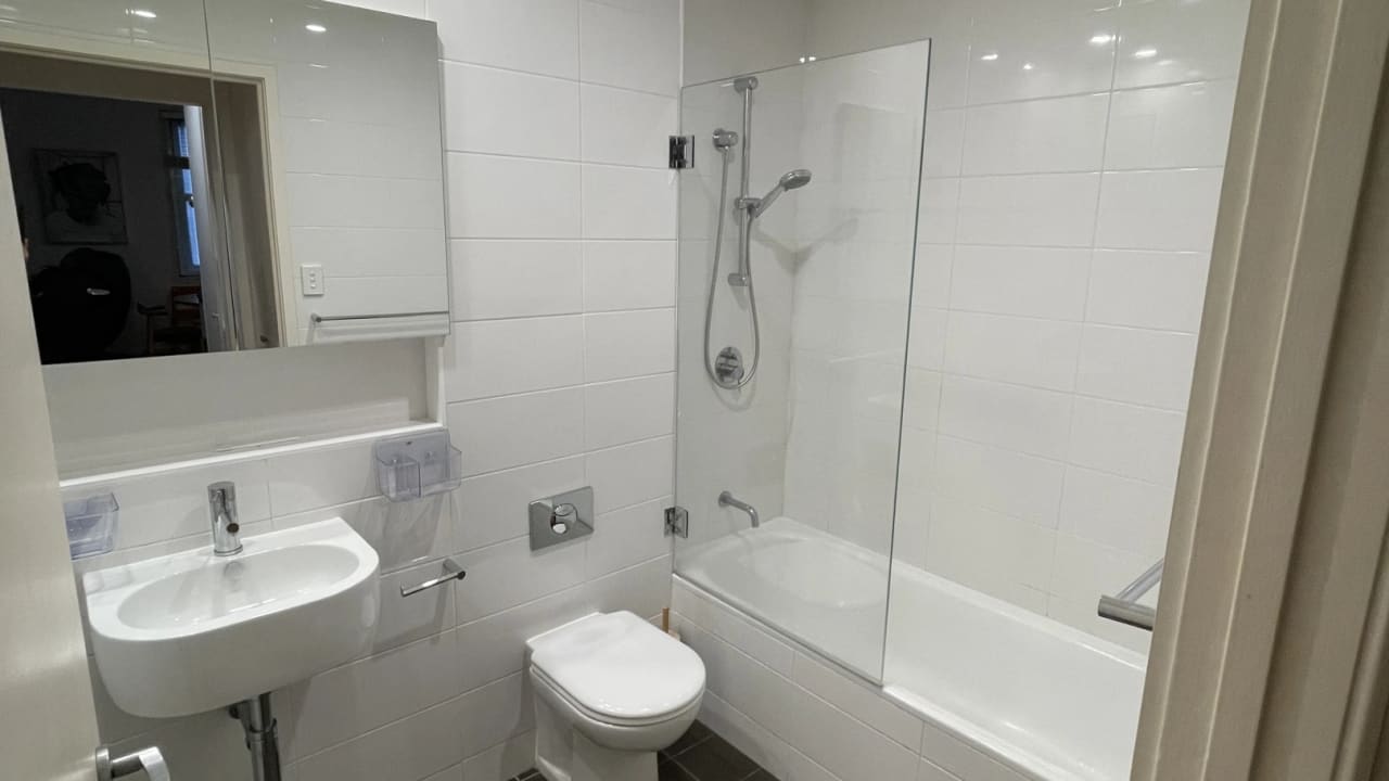 Furnished room with own bathroom