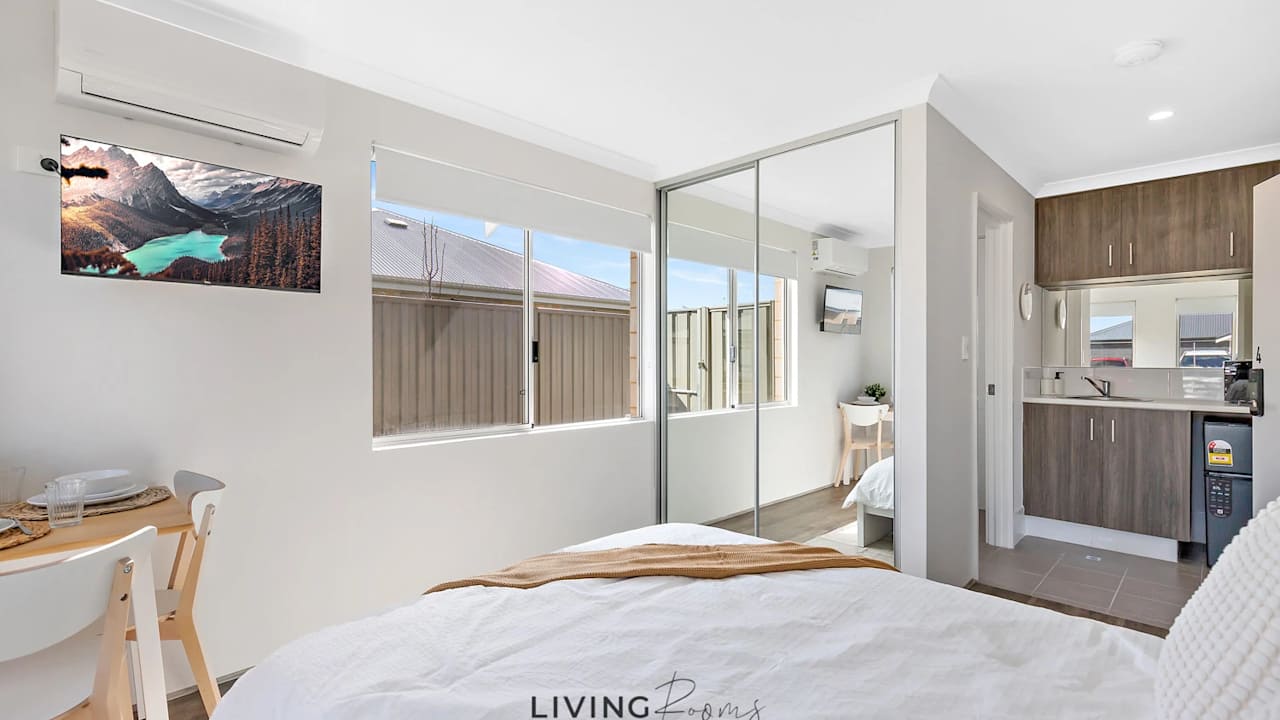 Furnished room with ensuite in a share house