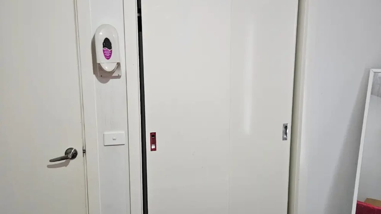 Furnished room in a share house