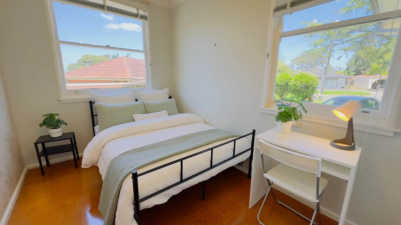 Furnished room in a share house