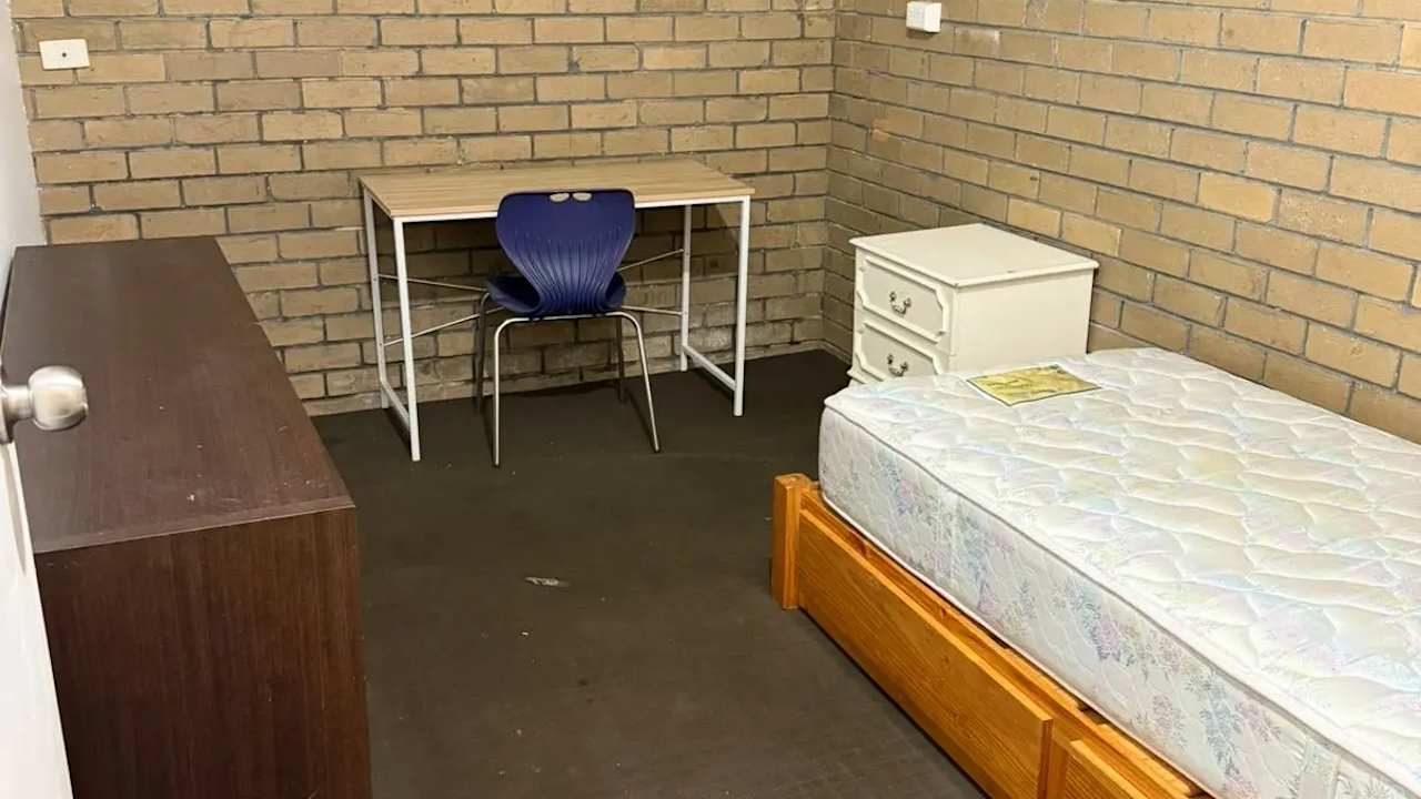 Furnished room in a share house